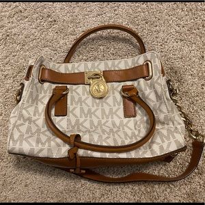 Michael Kors Jet Set Bag